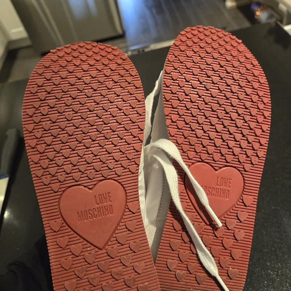 Love Moschino Unisex retro style sneakers size 37 - Picture 4 of 6
